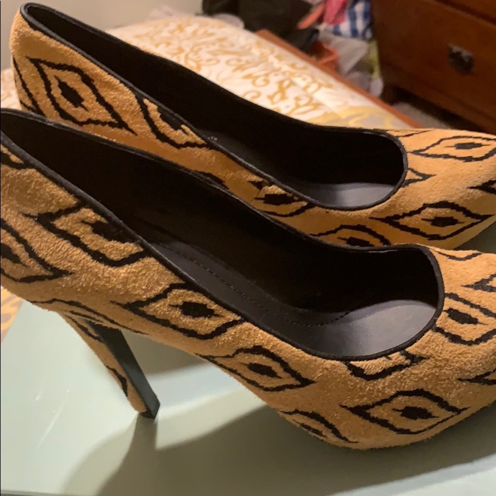 Platform heel